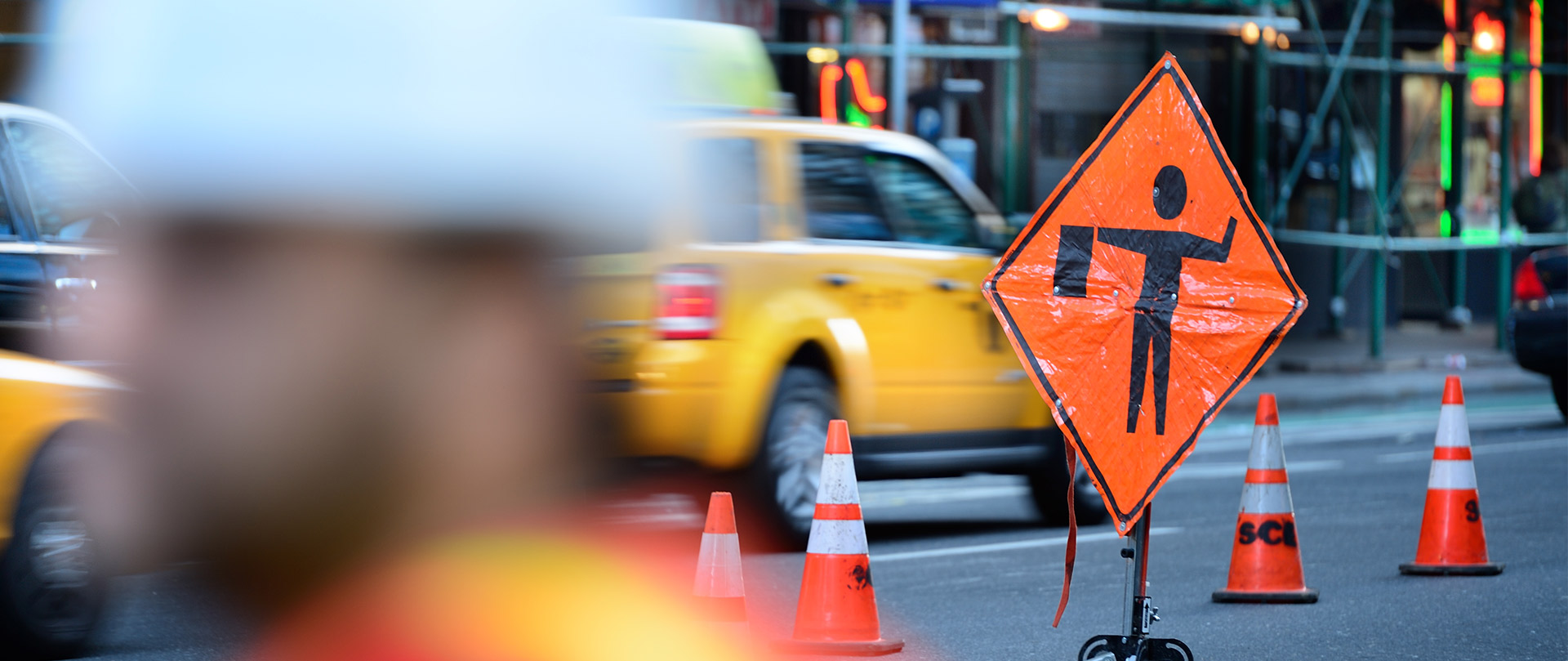4-Hour Work Zone Flagger - Spanish